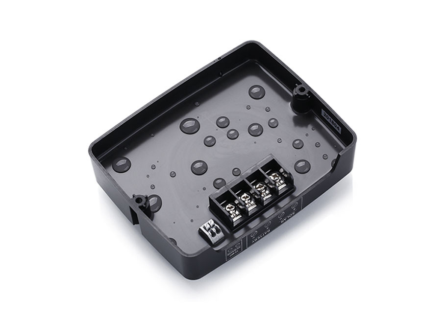 Intelligent 5 Stage Charging 20A Marine Solar Charge Controller With BMS Wake Up