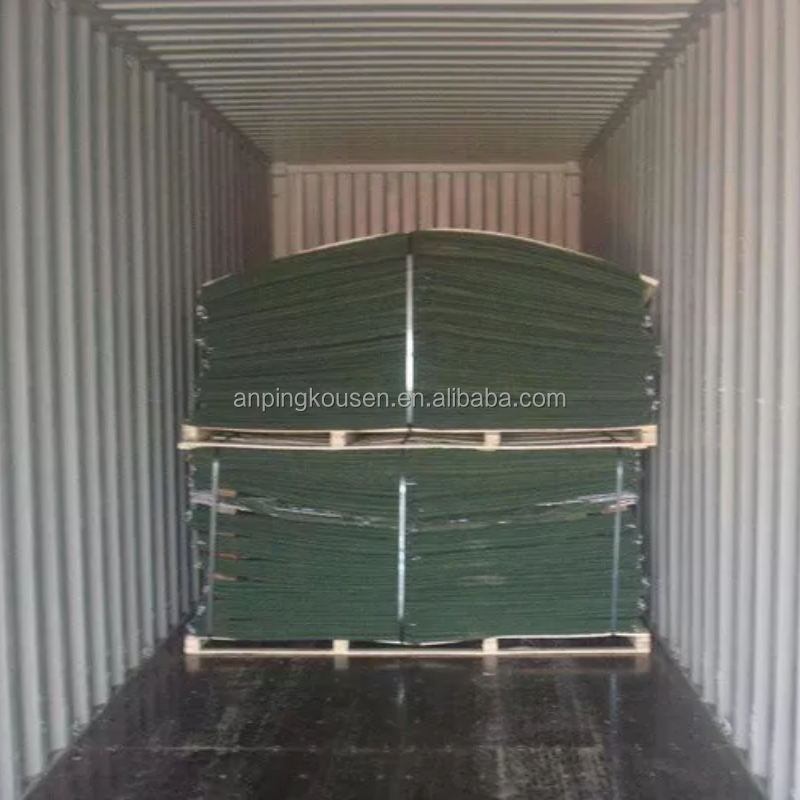 4mm Galvanized Wire Welded Barrier For Construction Wire Mesh