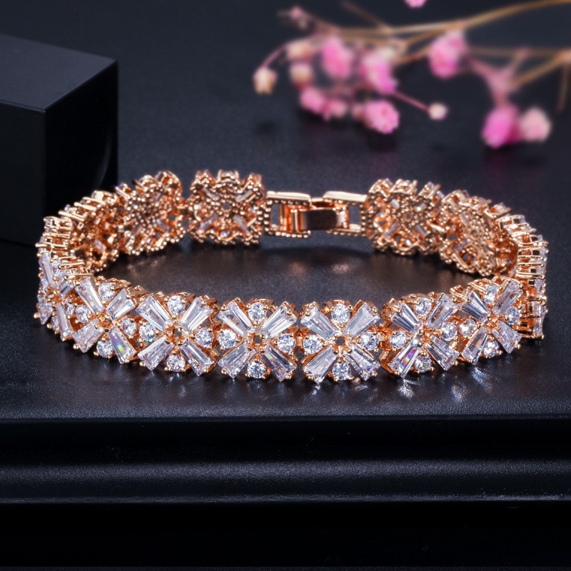 New Flower Bracelet Shining Tiny CZ Crystal Charming Bracelet Link Chain Bracelet for Women Wedding Party Jewelry