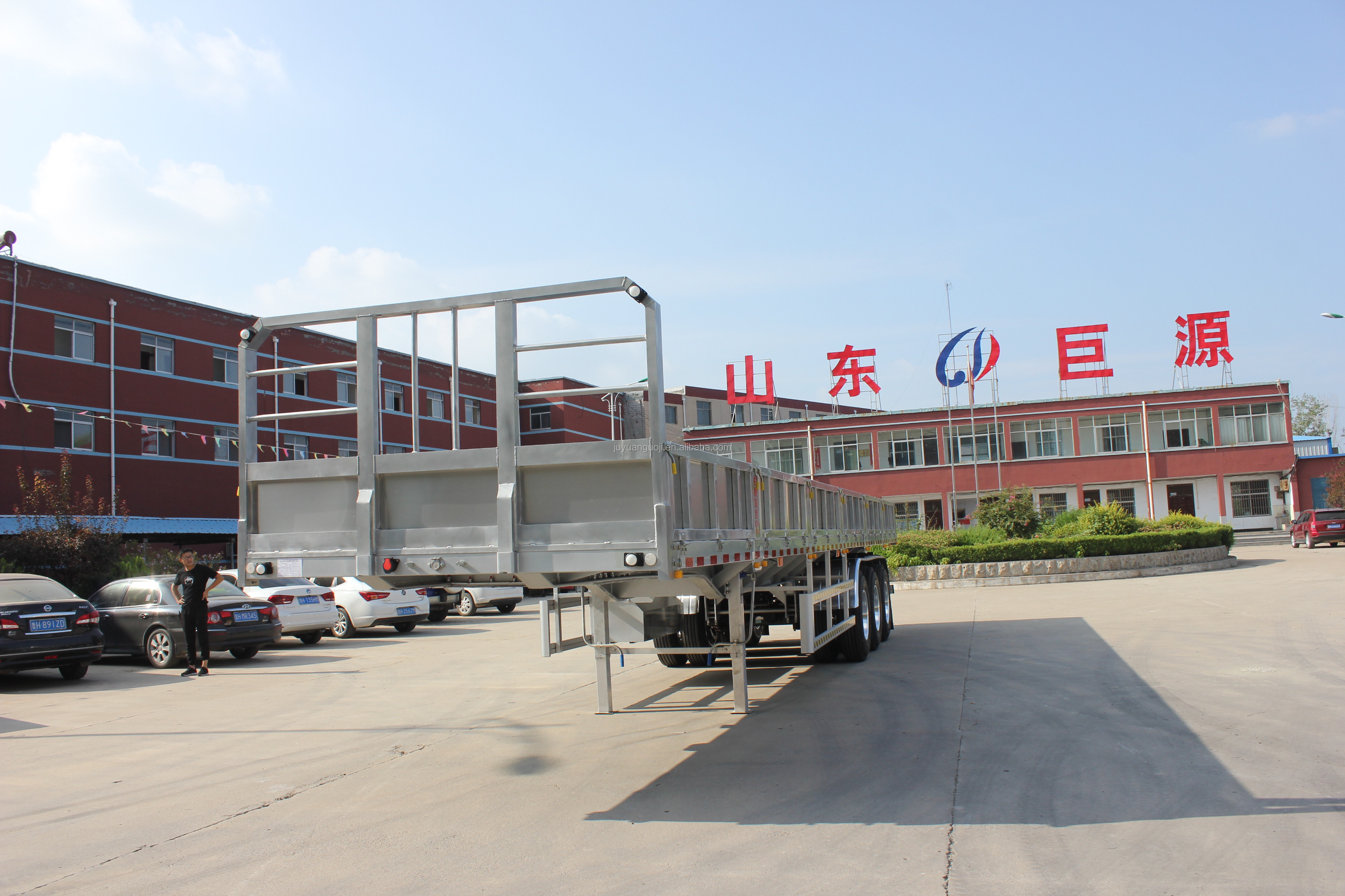 3 * 13ton Capacity Side Wall Flatbed Truck Semi Trailer 40T 3 Axles Cargo Transporting