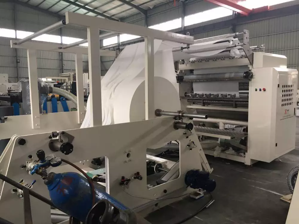 Edge Embossing LCD Display Counting Kleenex Machine 4800Sheets/Min