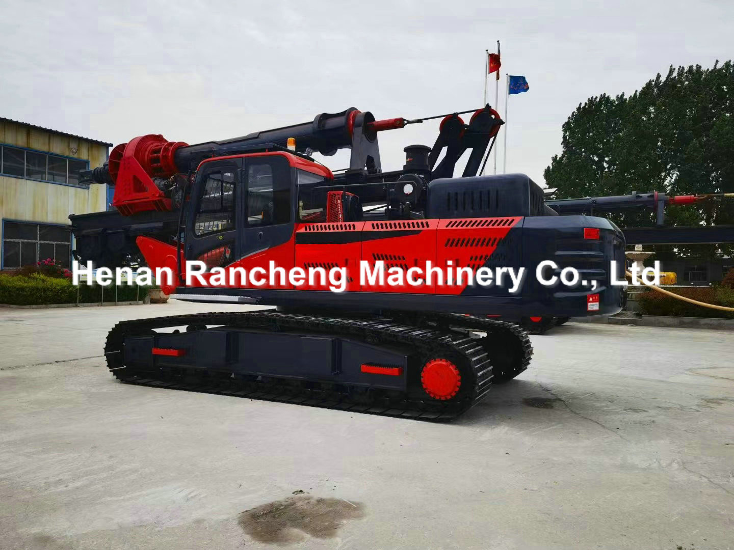 Hydraulic Small Rotary Drilling Rig 15m Bore Depth 110KW Diesel Engine