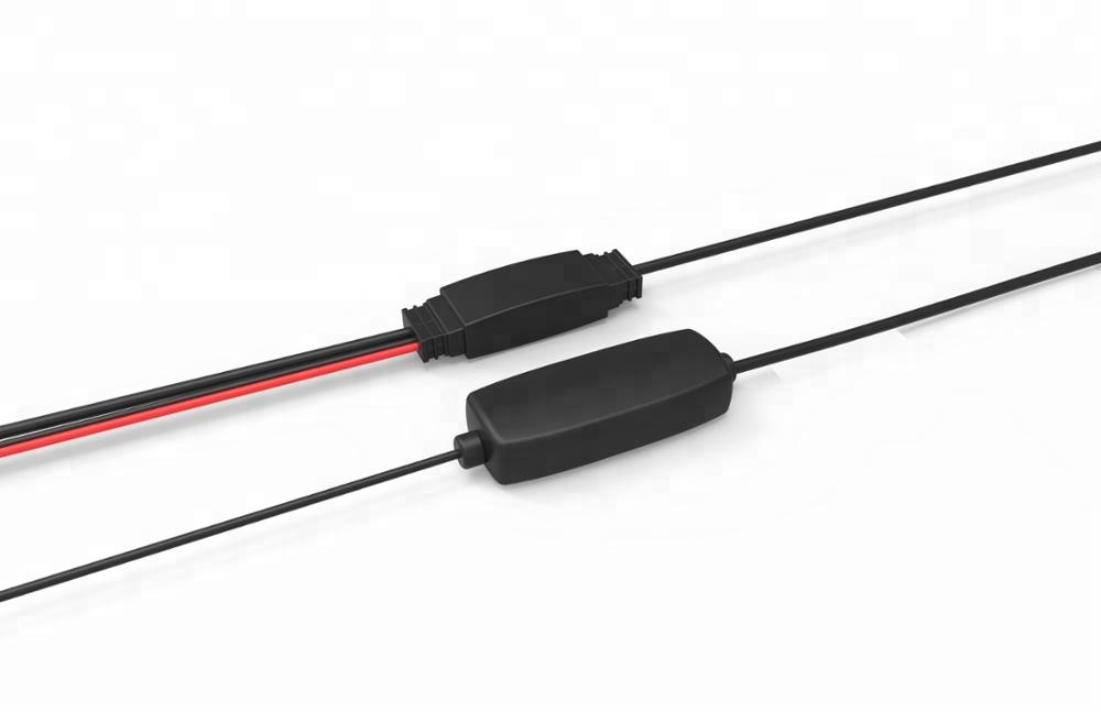 UHF TV Antenna for High Gain Reception in Cars 50 Ω Input Impendence