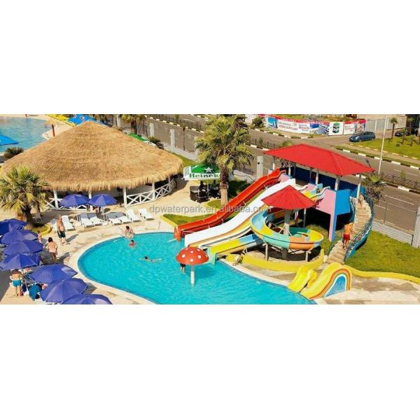 Compact water play area