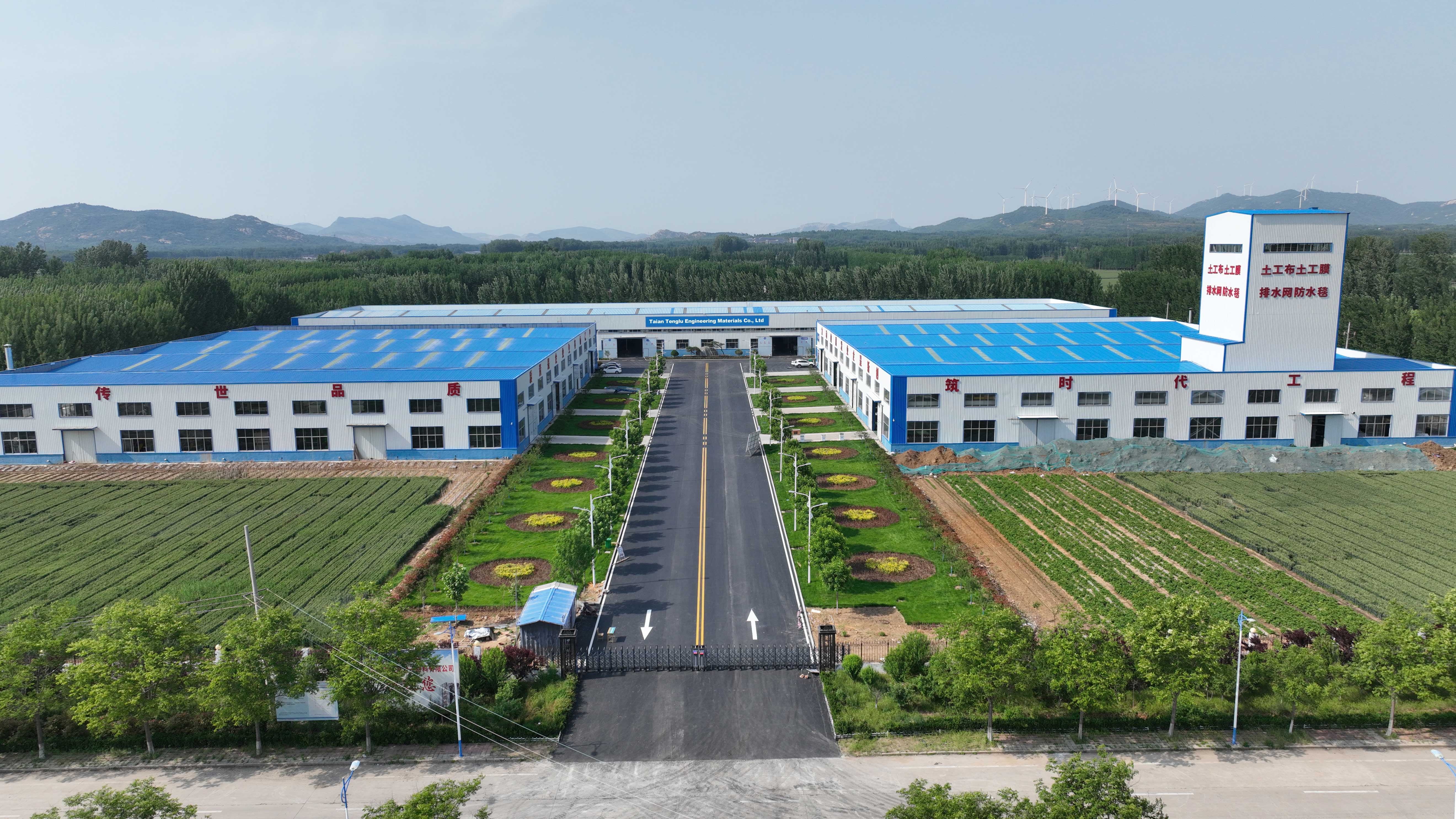 HDPE Black Fish Farm Pond Fish Liner Plastic Geomembrane High Surface Hardness