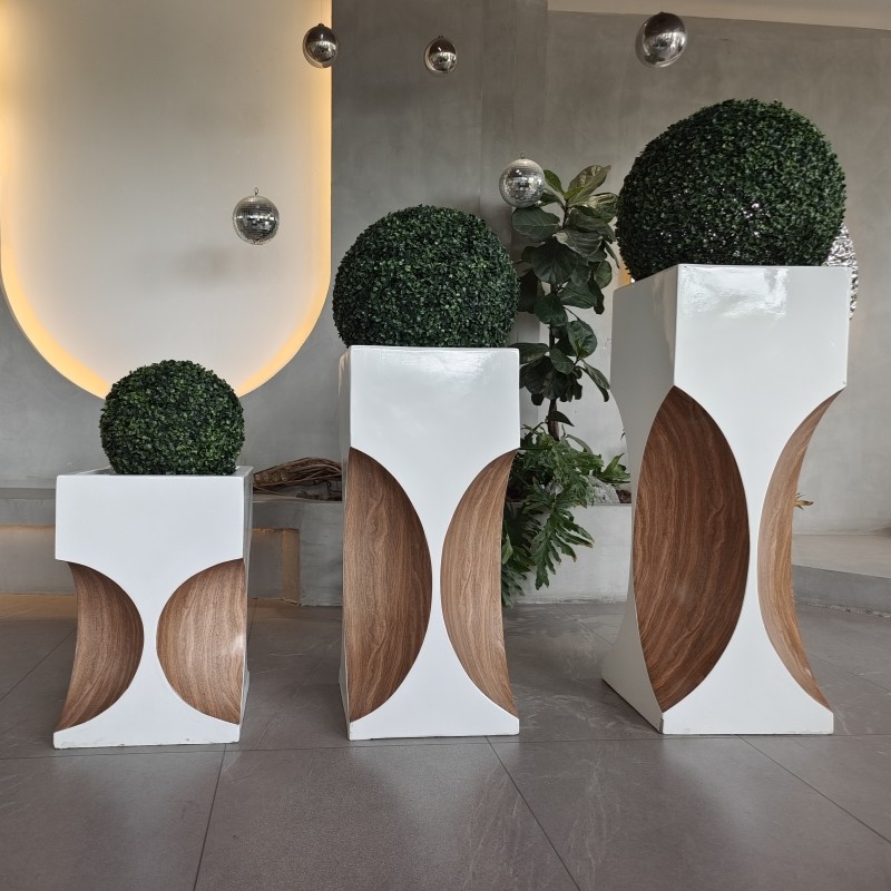 Tall Rectangular Large Resin Fiberglass Flower Pots For Shopping Mall