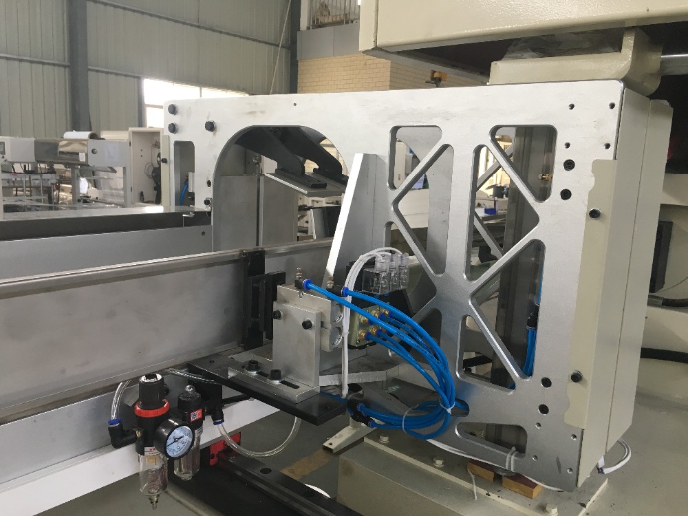 Fully Automatic Toilet Roll Tissue Maxi Roll Log Band Saw Cutting Machine