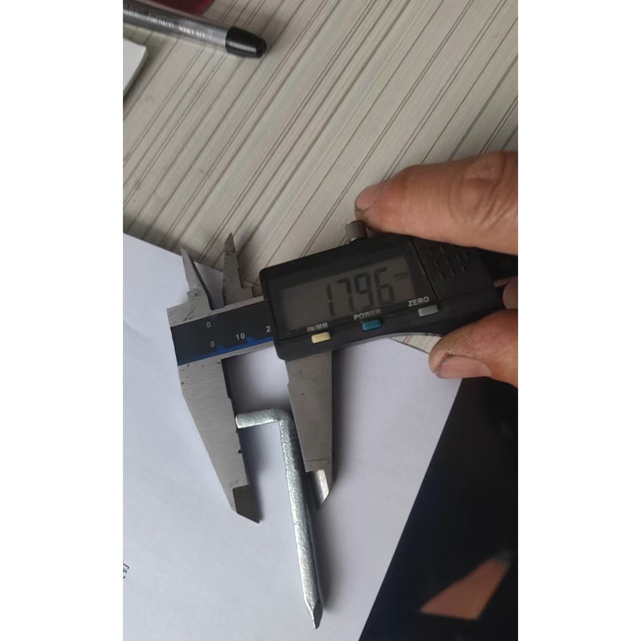 Q195/Q235 Iron L-Shaped Steel Nails for Construction Materials Headless 15mm-120mm Length
