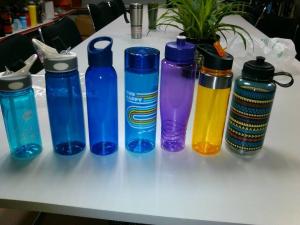 China various tritan water bottles wholesale