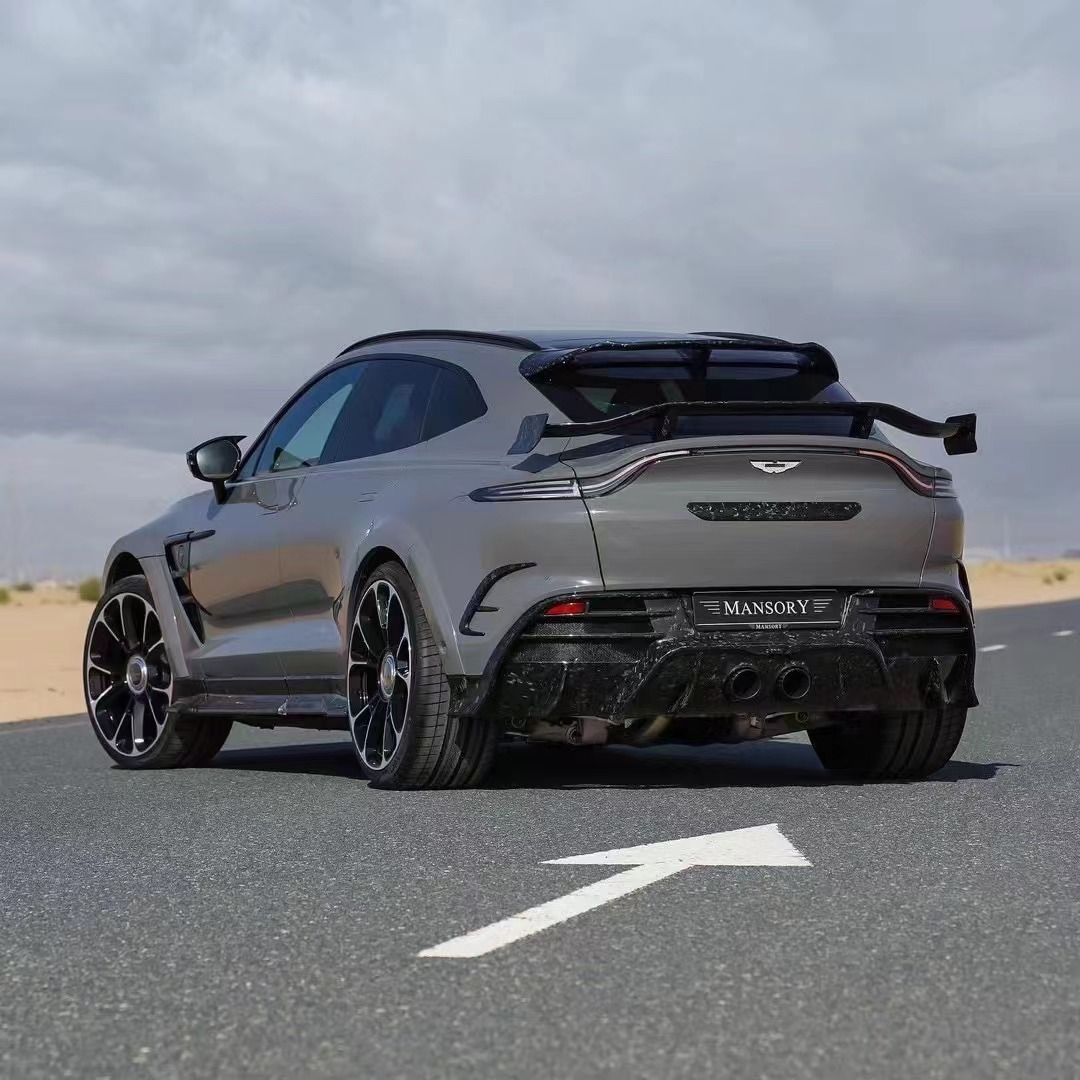 Bright Black Aston Martin Body Kit DBX MSY Style Carbon Fiber Spoiler Wing
