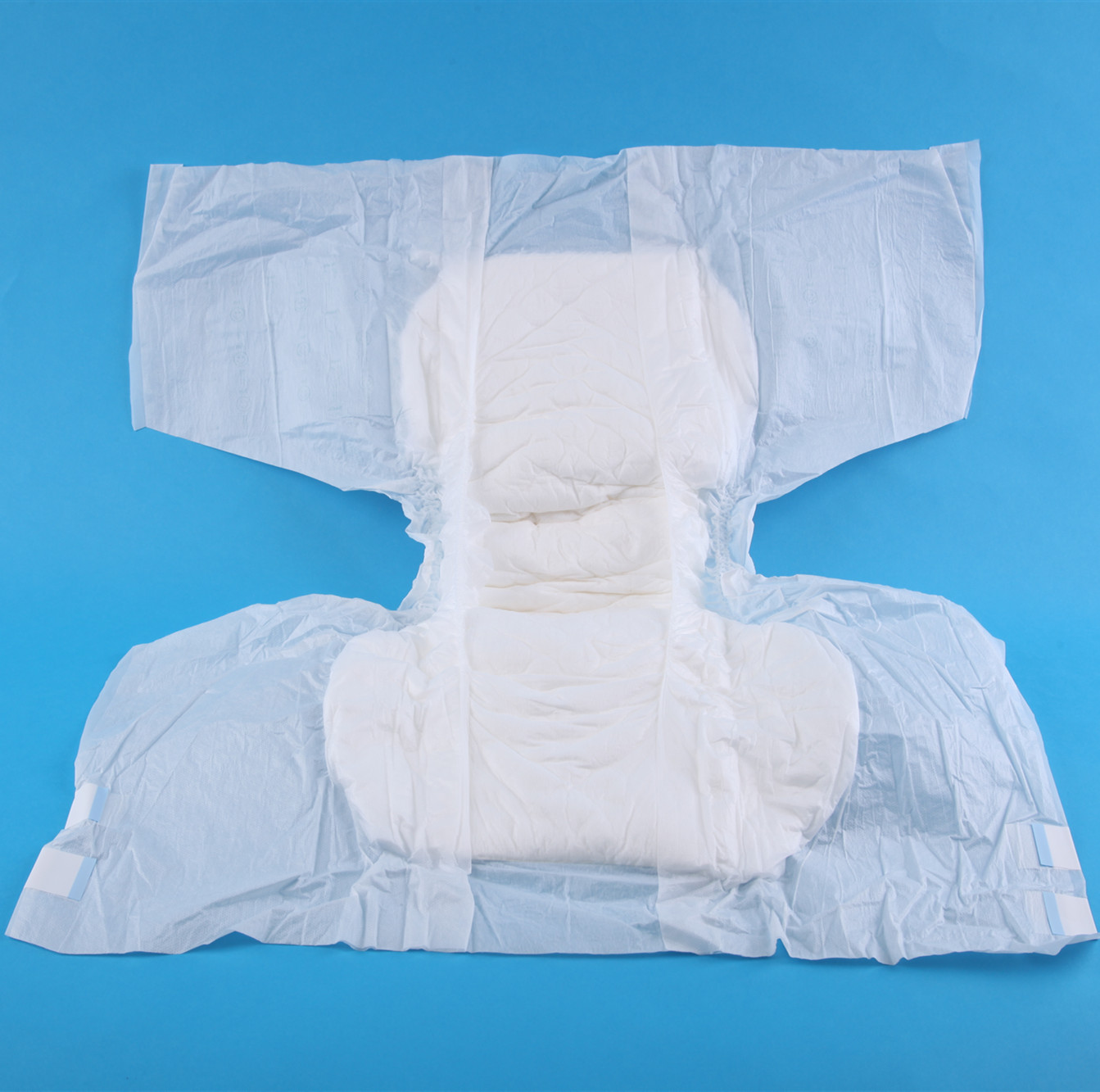 Disposable Adult Diaper with 3D Leak Prevention Channel Fluff Pulp Material