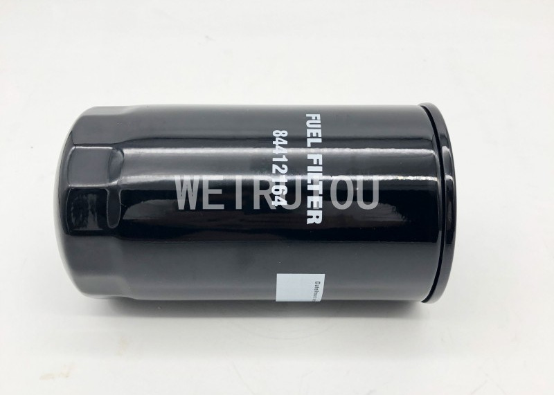 excavator Spin On Fuel oil Filter FF5612 P550880 FF5790 84412164