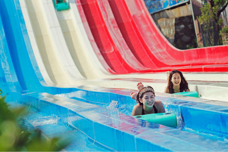 Fiberglass Resort Waterpark Project , Giant Slides Rides Projects for Water Park