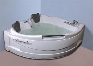 China Luxurious Corner Whirlpool Bathtub Jacuzzi Bathroom Tubs 50 / 60Hz Frequency wholesale
