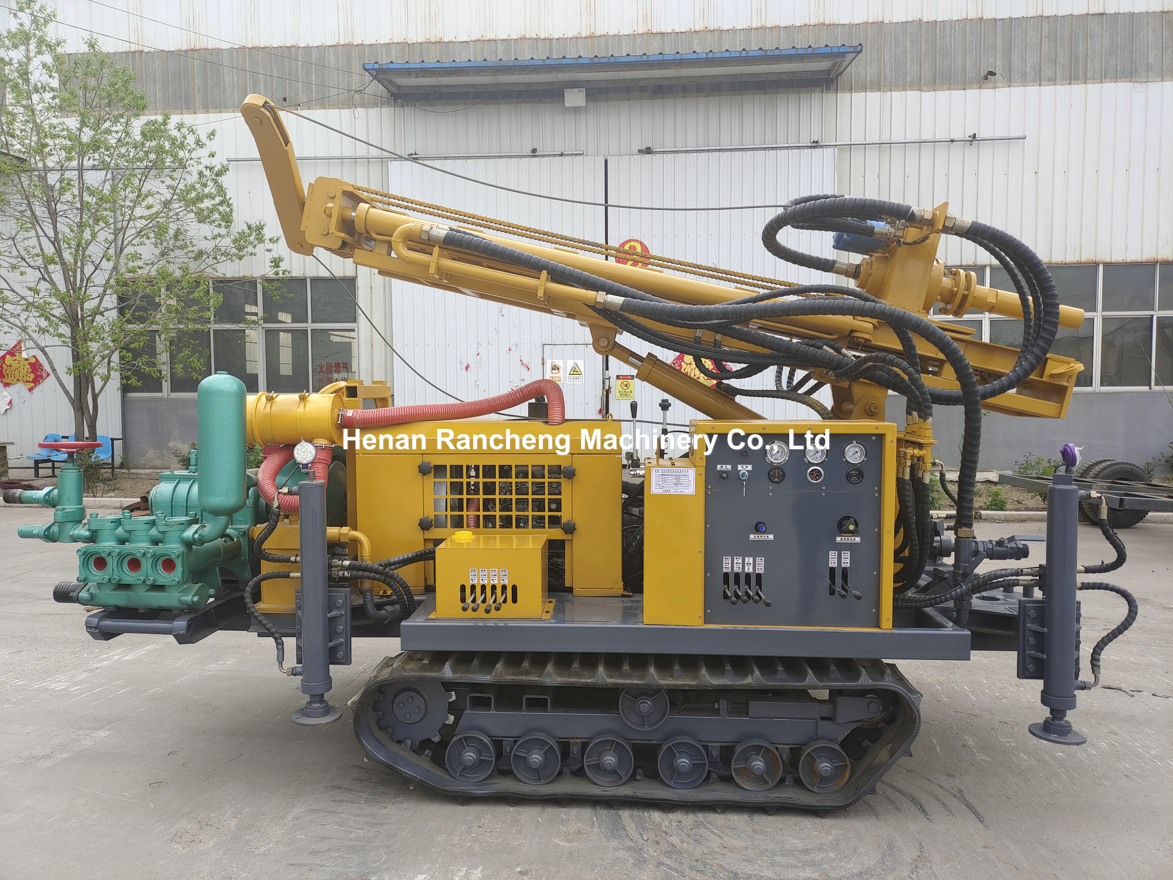 Crawler Type Hydraulic Water Well Drilling Rig For 3500-3800Nm Max Torque Of Rotary
