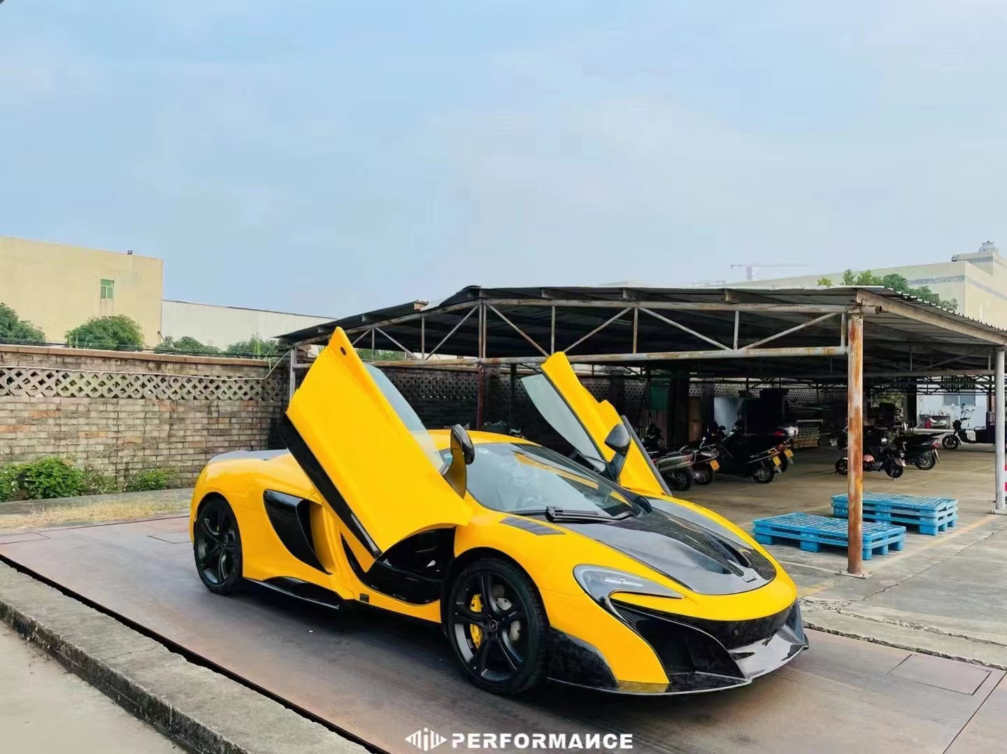 Car Front Bumper Carbon Parts for Mclaren Mp4 12C 625c 650S Upgrade to 675LT Style Body Kit