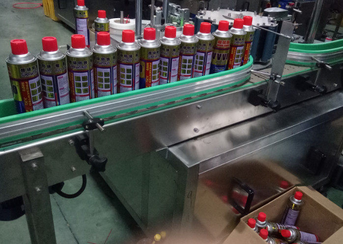 Spray Paint Can Automatic Bottle sticker Labeling machine manufacturer Applicator Easy to Maintain straw tube applicator