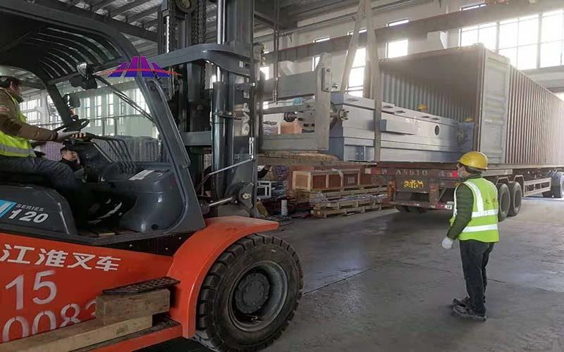 SUS 304 Fluidized Bed Large Vacuum Furnace Thermal Round Shape