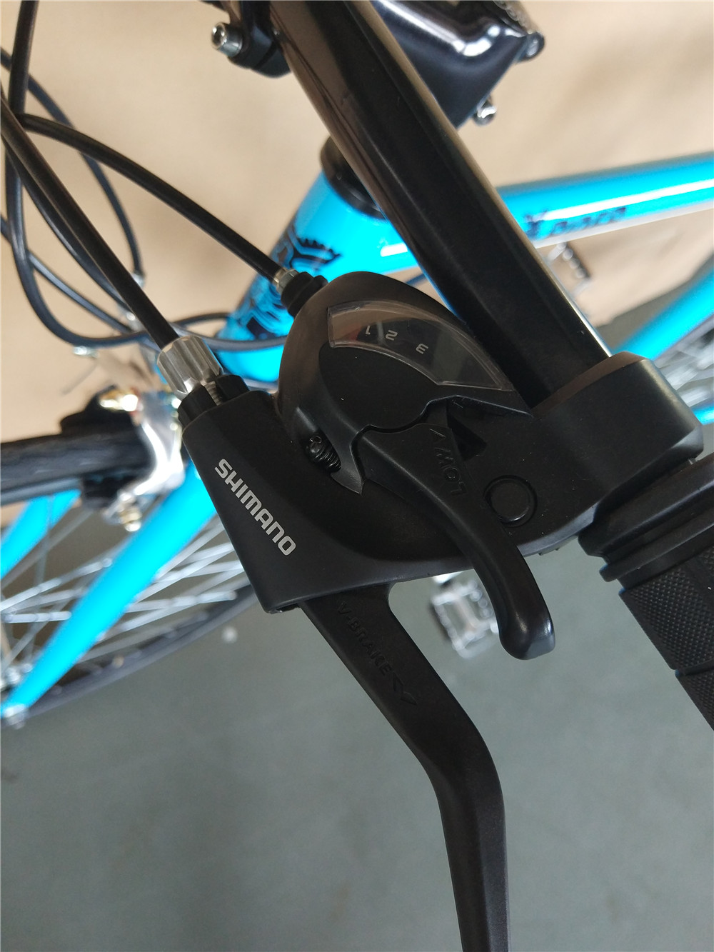 Customize Men's Road Cycle Bicycle with Hard Frame Type and Aluminum Frame Material