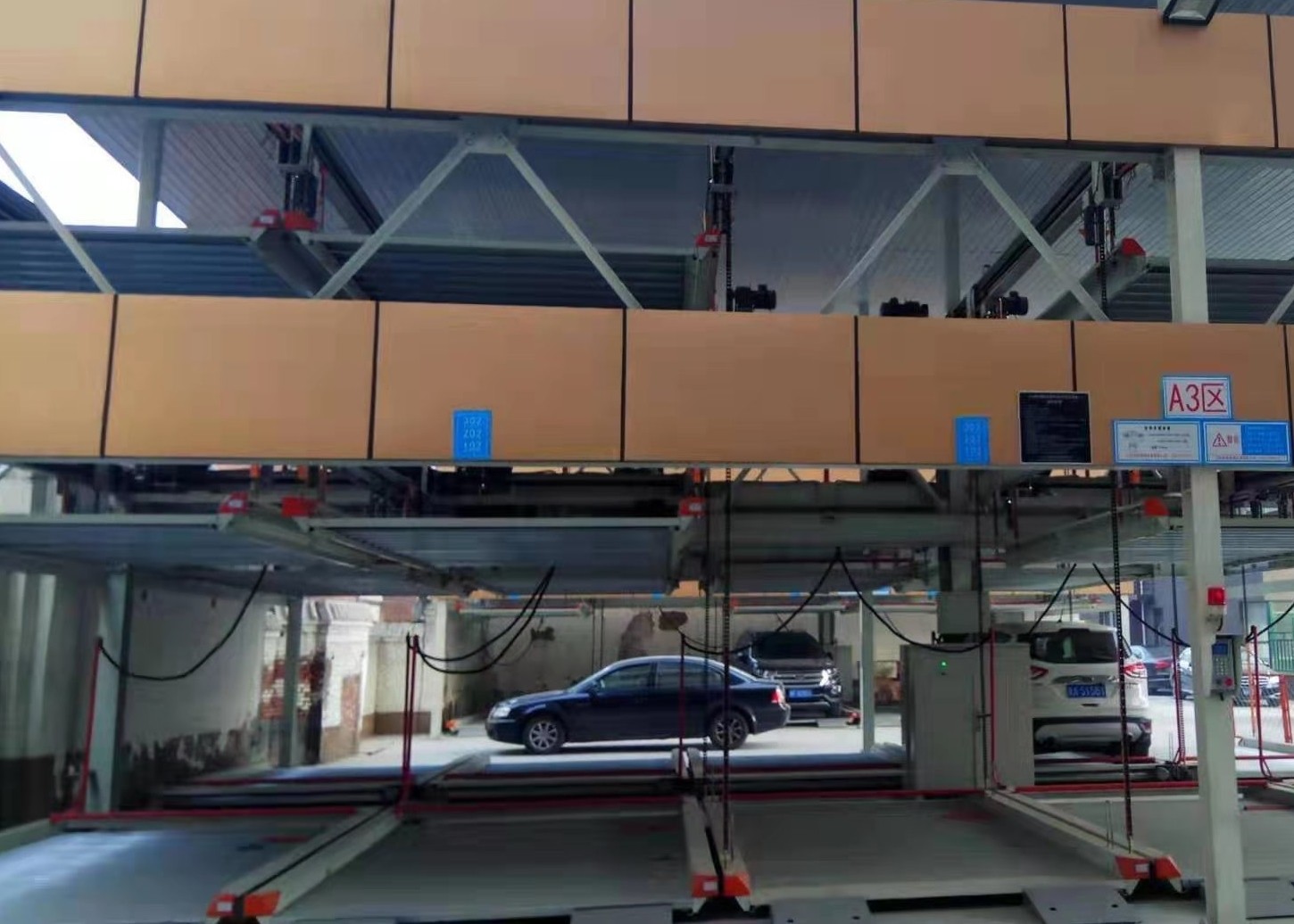 Galvanized Steel Car Park Structures , Q235 / Q345 Steel Multi Level Car Parking