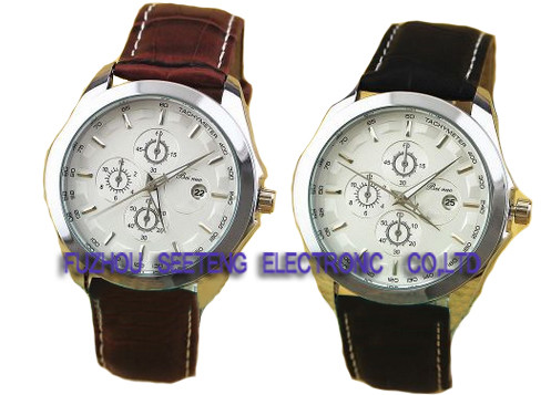 Trendy alloy case quartz Watch with stainless steel backcase and PU leather band for men