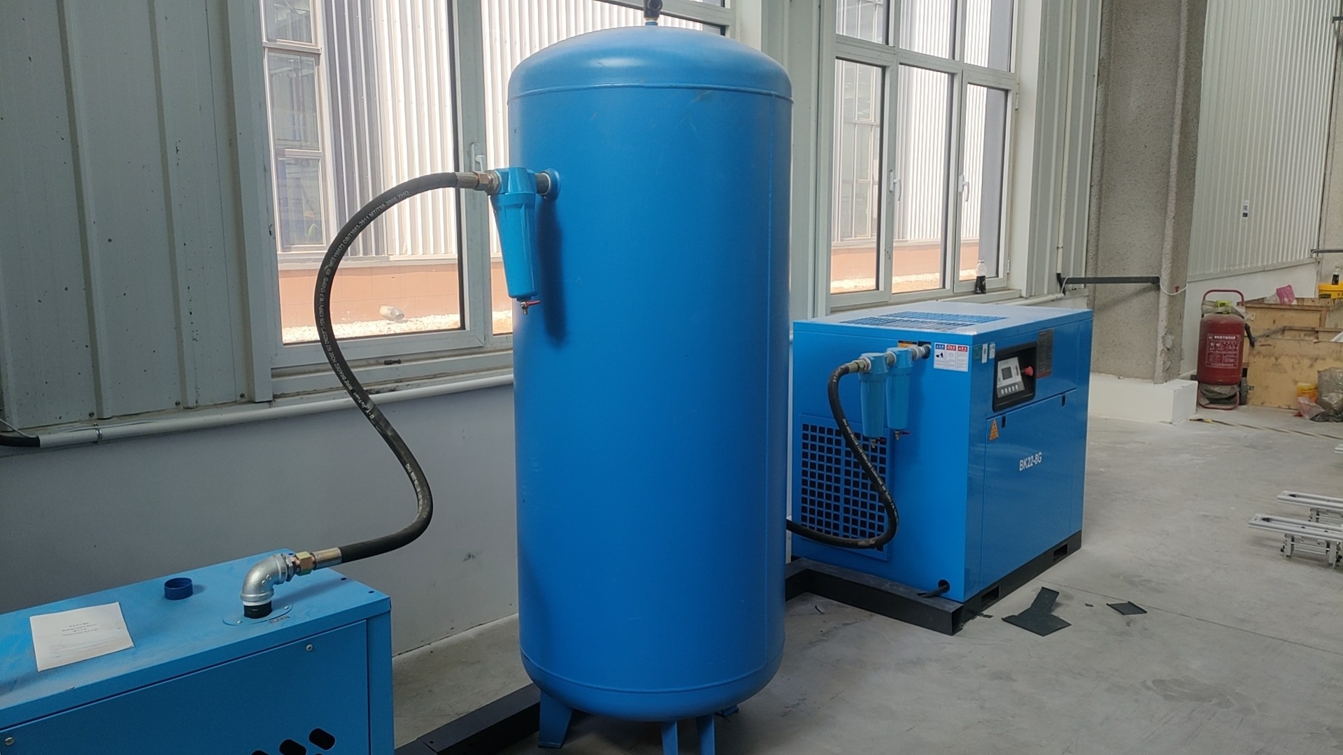 PLC Controlled Electric Screw Compressor 37/22kw With Low Noise Level