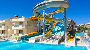China ODM Outdoor Commercial Playground Swimming Pool Fiberglass Water Slide for Adults wholesale