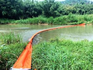 China Strong Tensile Silt Curtain With Anti Corrosion Chains For Oil Spill Containment wholesale
