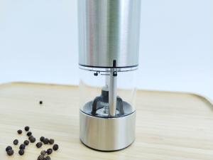 China Round Silver Stainless Steel Pepper Grinders With Adjustable Grind Settings wholesale