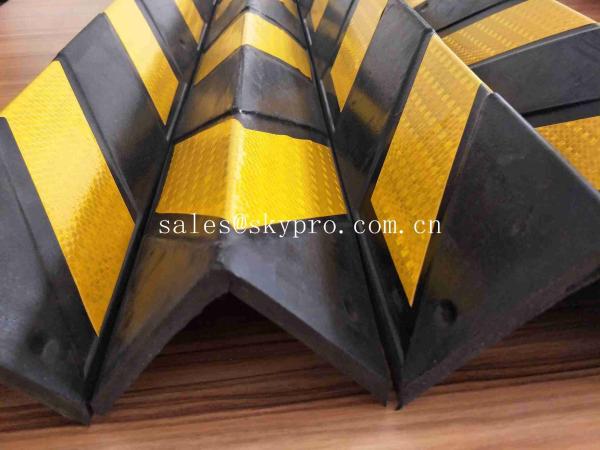 High Visibility Parking Safety Warning Black and Yellow Alternation Rubber