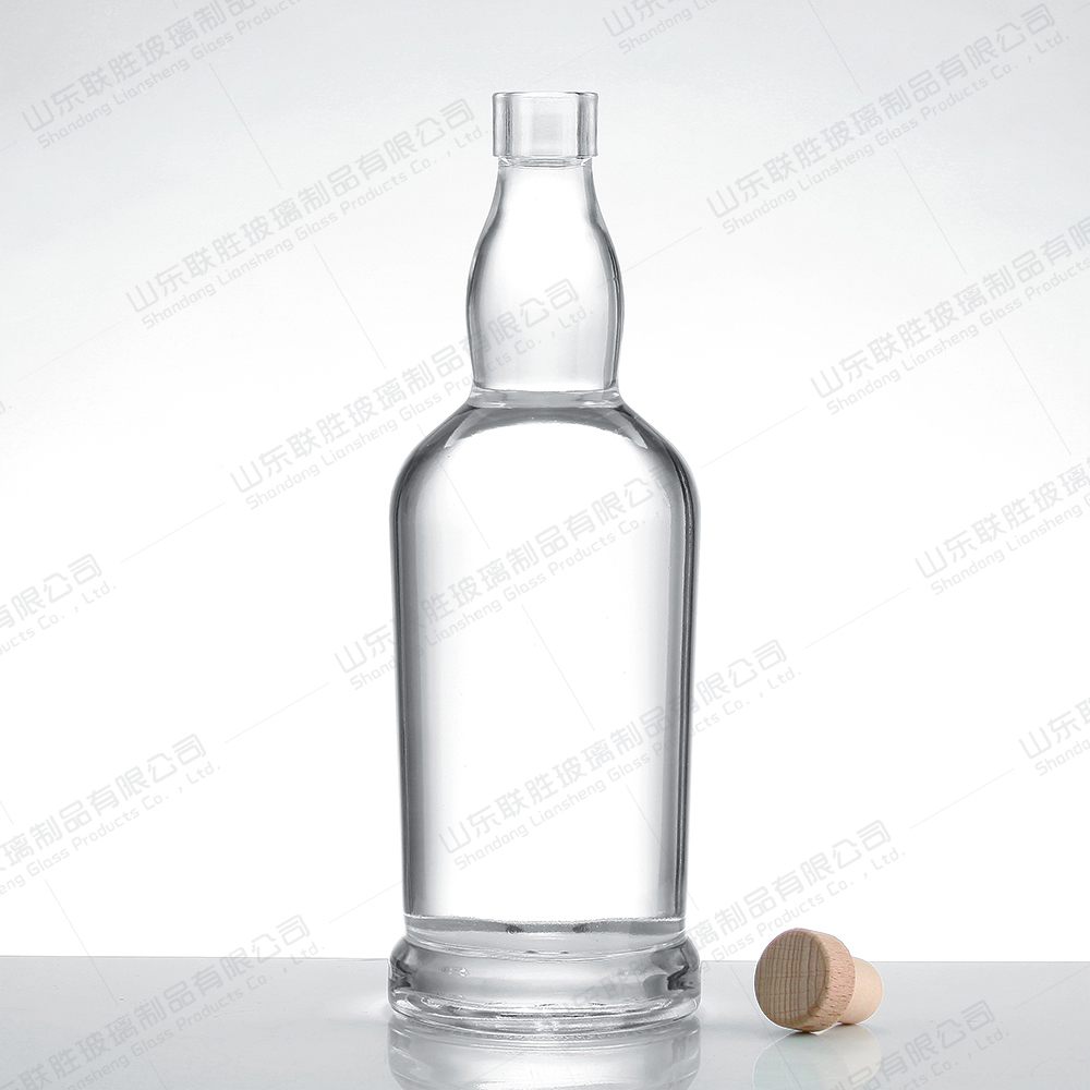 Acceptable OEM ODM Custom American Whiskey Glass Bottle With Cork 1.5cl 70cl 3 Litre
