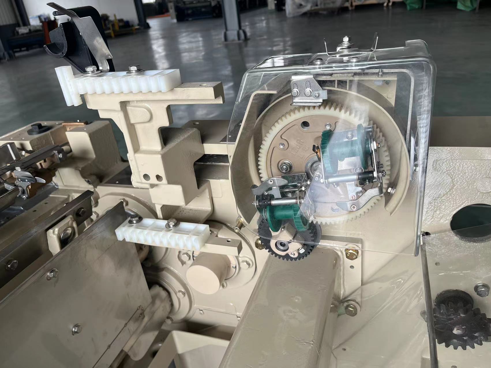 Double Nozzle 170-340cm Water Jet Loom with Cam or Dobby Shedding
