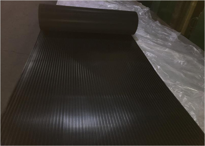 Commercial Soft Black Insulation Rubber Stall Mats , Dairy Cow Cubicle Mats