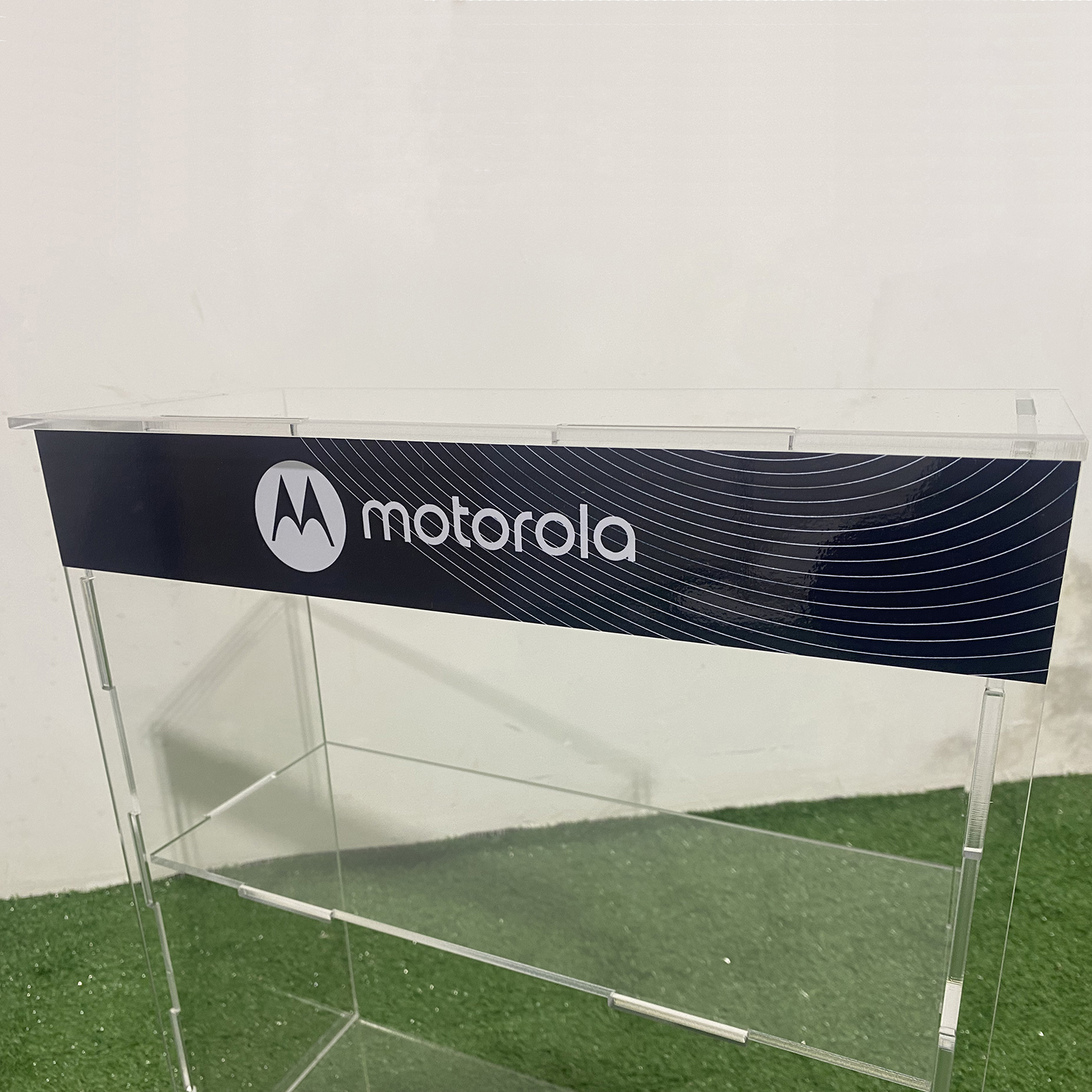 Dismountable Clear Display Stands Digital Watch Custom Acrylic Stand