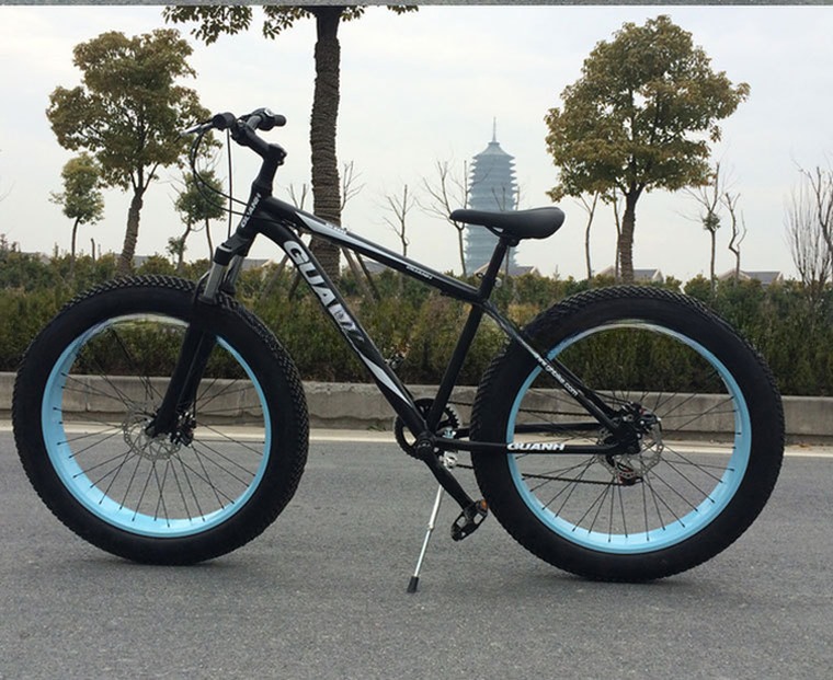 26" 4.0 Aluminium Alloy Frame 7 Speeds Big Tire Fat Tire Snow Bicycle with Aluminium Hub