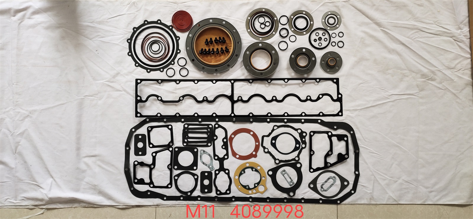 OE NO 3801330 3801468 Diesel Engine Upper Engine Gasket Set Cummins NT855