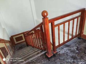 China Wooden Grain Handrails T8 Extrusion Aluminum Profiles wholesale