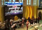 Nationstar 3.9mm Church LED Screen indoor , 4 by 3 Meters Church LED Display Die