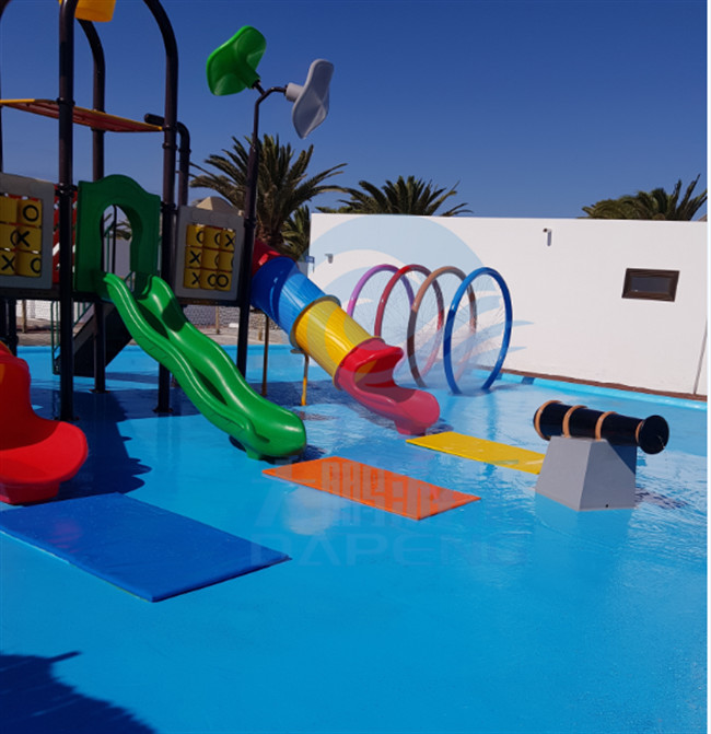 Aqua Park Water Playground Slides LLEPE Small Commercial Water Slide Customized