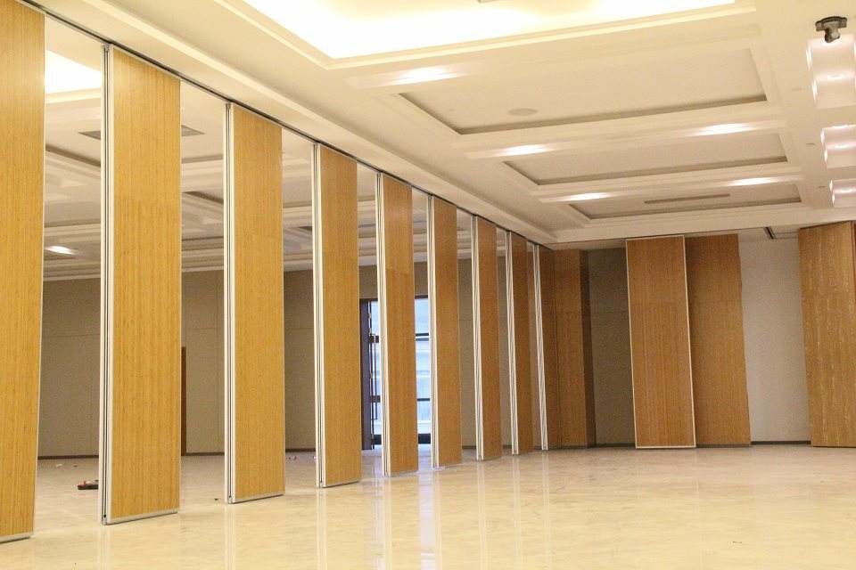 85mm Thickness Movable Acoustic Partition Walls Surface Melamine , Leather , Plywood