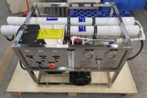 China Living Water Seawater Reverse Osmosis Treatment Equipment 4000l/D Yachts Island Villas wholesale