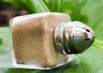 Metalcraft's 17ml Glass Condiment Shaker with Durable Metal Lid: Ideal Capacity