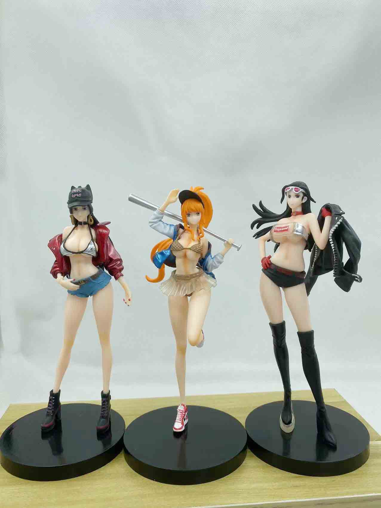 Unisex Anime Heroes Interactive Action Figures Toy Dolls Model Ornaments Statues for Toys