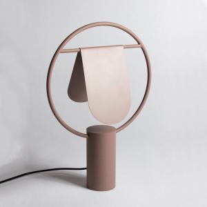 China Simple modern creative personality bedroom fashion nordic table light wholesale