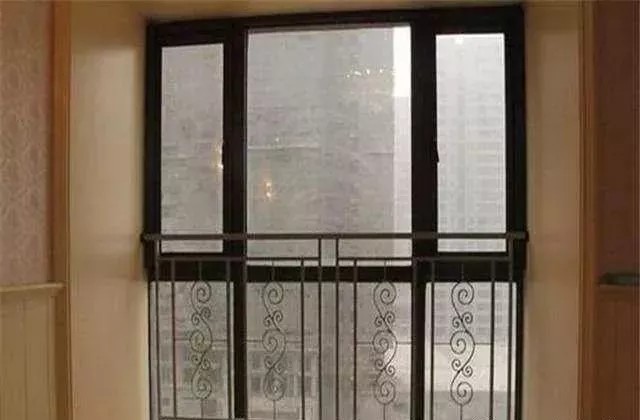 Anodized 6463 0.7mm White Powder Coated Aluminium Window Frames