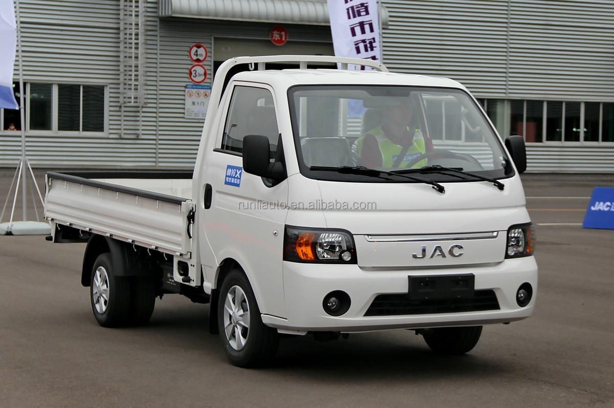 JAC X5 Small Cargo Lorry Truck 3Tons 120HP Gasoline Engine Left Steering