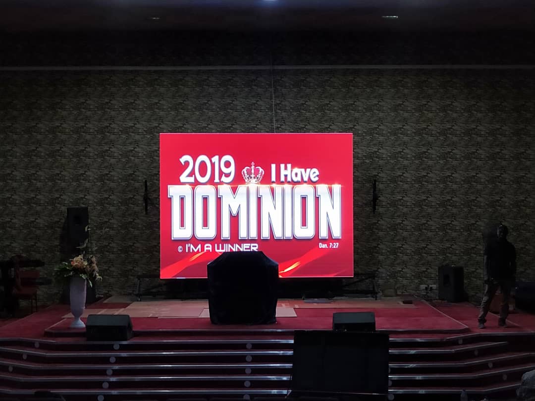 Indoor TV Program 1000nits 1500cd/sqm Stage LED Screen IP20