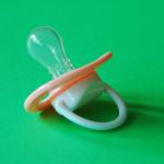 Custom Liquid Silicone Baby Bottle Nipple Injection Molding Equipment