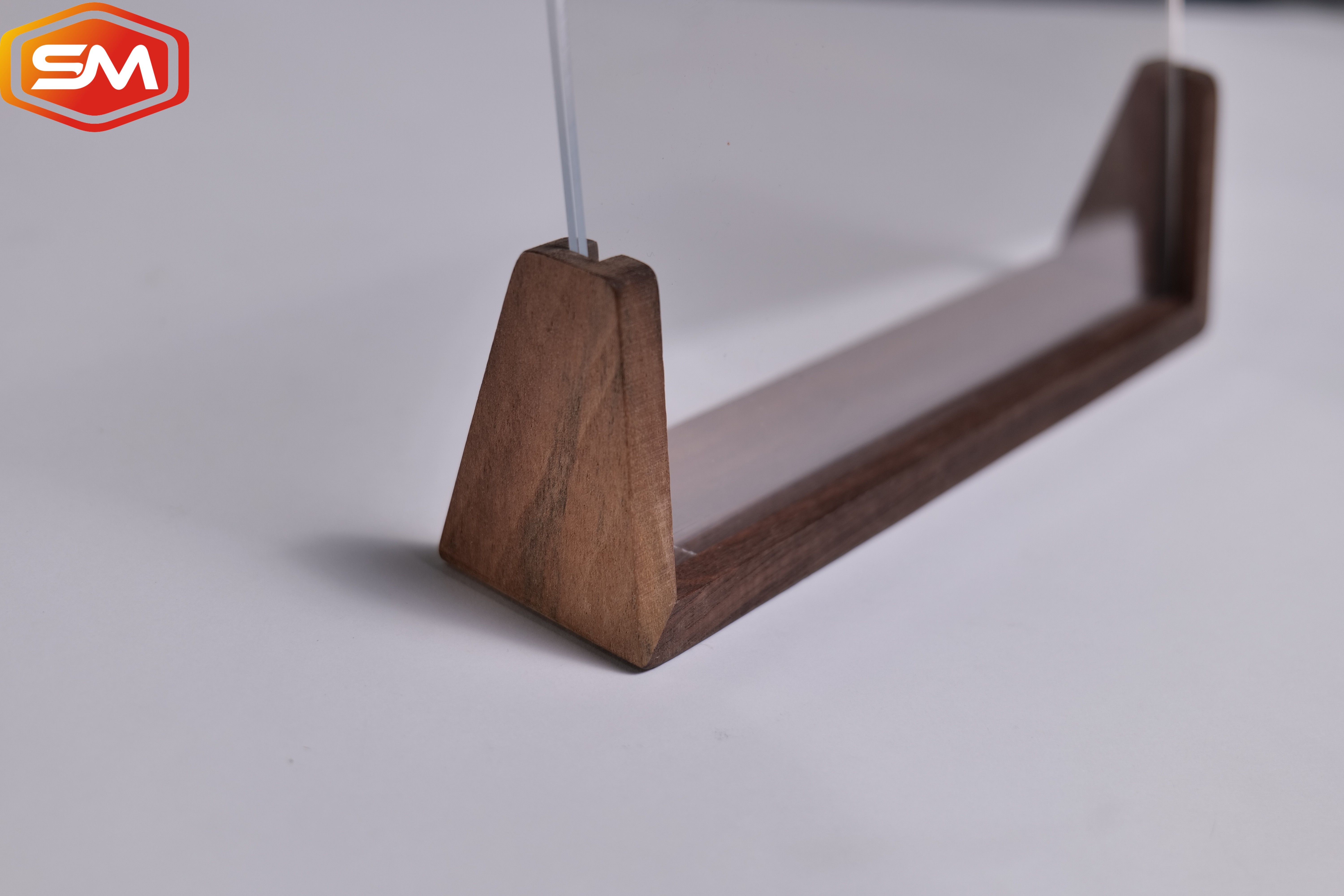 Acrylic Photo Frame With Wood Base For Tabletop Display
