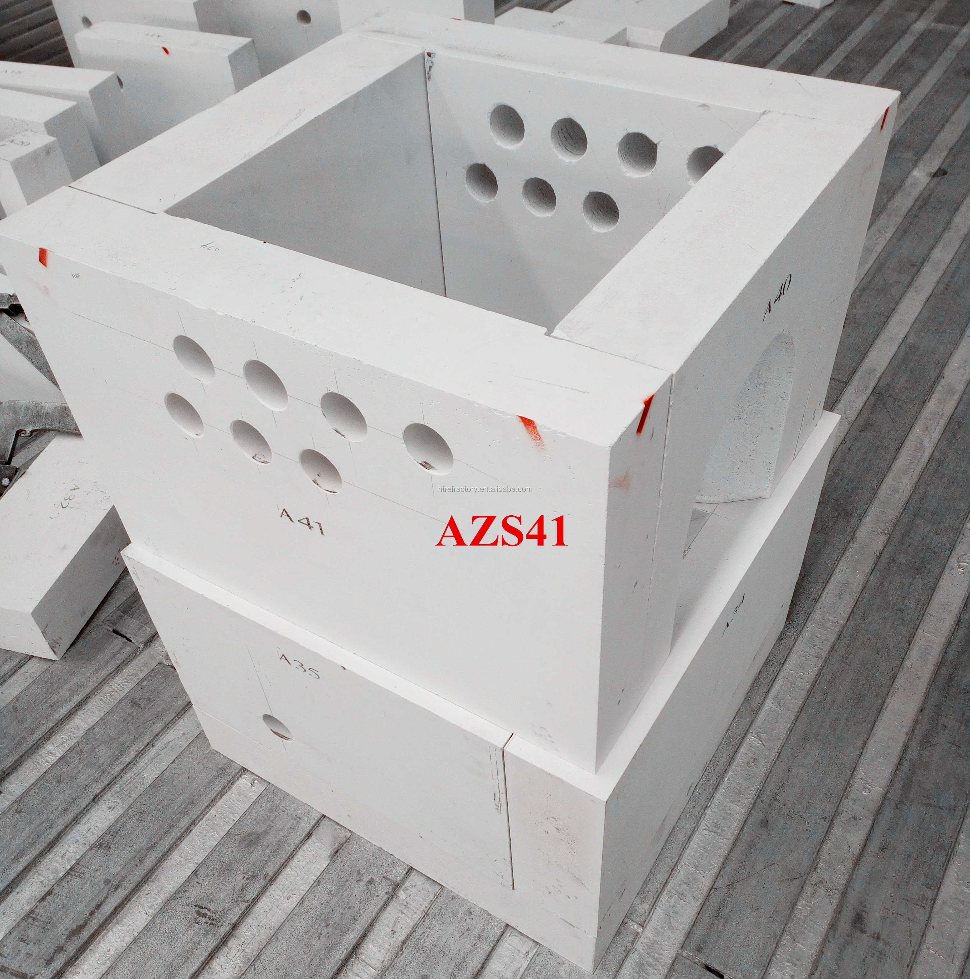 Electrocast Refractory Bricks Made from Pure Alumina and Zircon Sand for Glass Kiln